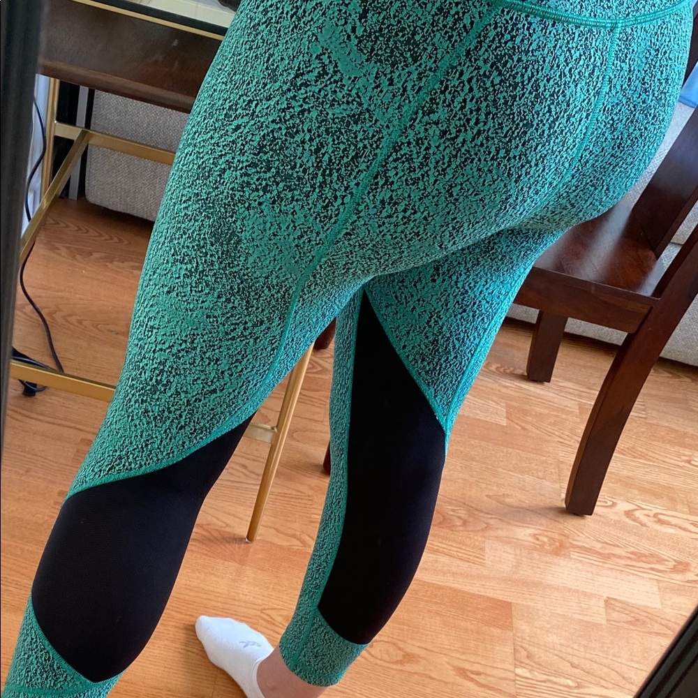 Lululemon Pace Rival Crop - Picture 8 of 8